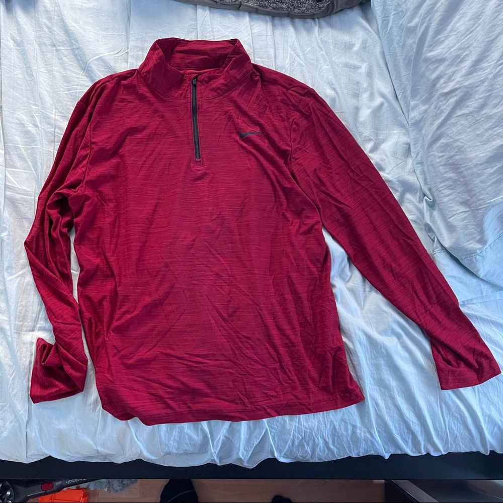 Nike Dri-fit quarter zip. Size Medium